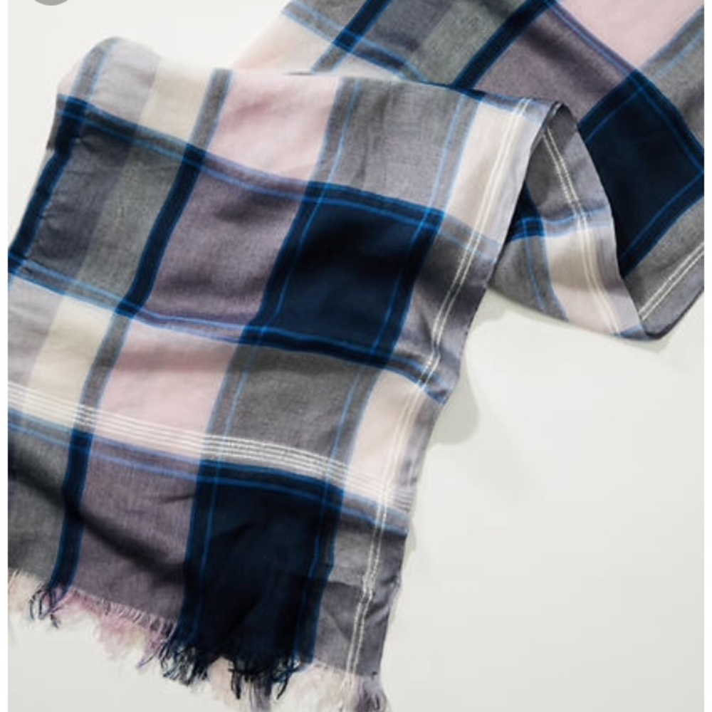 Loft plaid scarf 🧣